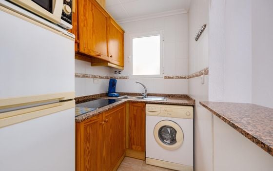 2 bedroom Apartment in Torrevieja - CYM146979 - Photo - Small - 9