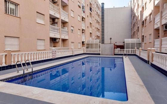 Apartament w Torrevieja, 2 sypialnie - CYM146979 - Zdjęcie - 3
