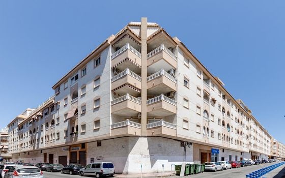 2 bedroom Apartment in Torrevieja - CYM146979 - Photo - Small - 30