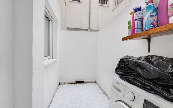 2 bedroom Apartment in Torrevieja - HRE140916 - Photo - Small - 13