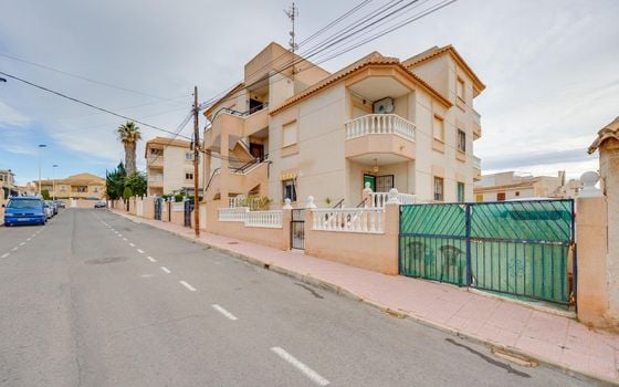 2 bedroom Apartment in Torrevieja - HRE140916 - Photo - Small - 31