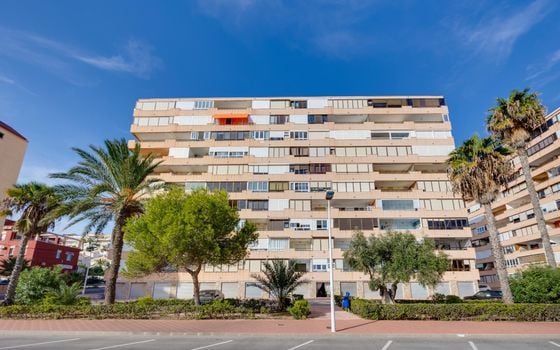2 bedroom Apartment in Torrevieja - HRE140923 - Photo - Small - 24