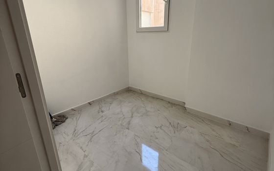 2 bedroom Apartment in Torrevieja - AET140971 - Photo - Small - 7