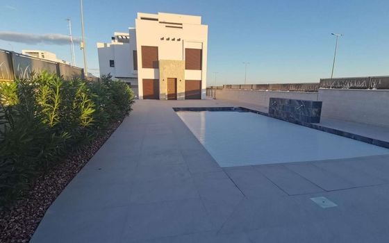 5 bedroom Villa in Los Montesinos - EES141089 - Photo - 1
