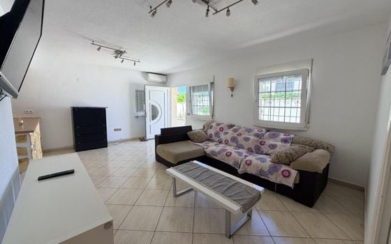 Villa de 5 chambres à Torrevieja - IMC141297 - Photo - Small - 8
