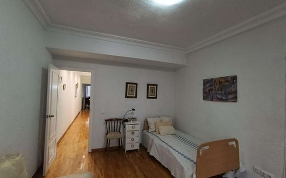 4 bedroom Apartment in Alicante - EES141474 - Photo - Small - 11