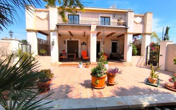 Vilă cu 4 dormitoare în Albatera - PR141501 - Imagini - Small - 1
