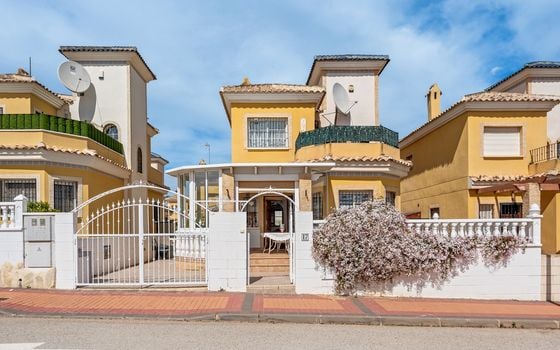 3 bedroom Villa in Algorfa - VAR141829 - Photo - 1
