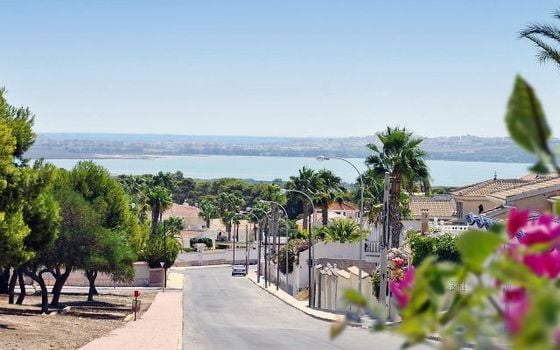 4 bedroom Villa in Rojales - BL36443 - Photo - 4