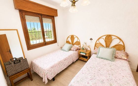 3 bedroom Villa in Torrevieja - TT142869 - Photo - Small - 17