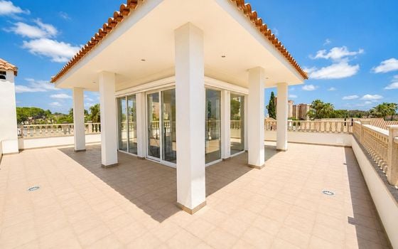 4 bedroom Villa in Dehesa de Campoamor - URE142919 - Photo - Small - 29