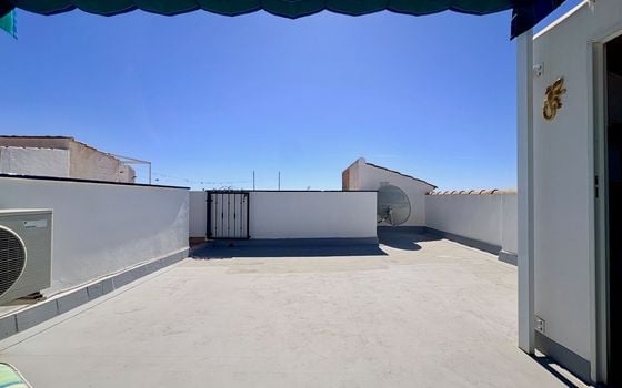Ático de 3 habitaciones en Playa Flamenca - UBK142920 - Foto - Small - 13