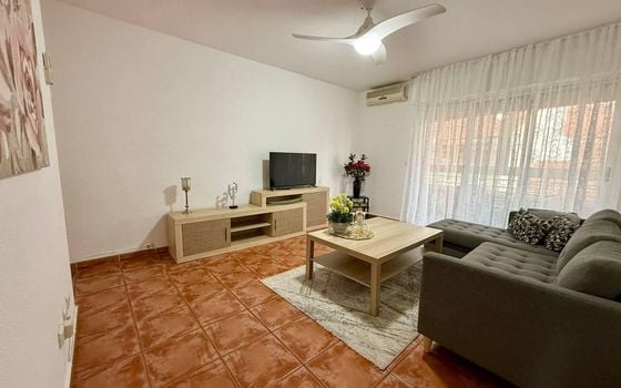 Appartement de 2 chambres à Torrevieja - AG151106 - Photo - 1