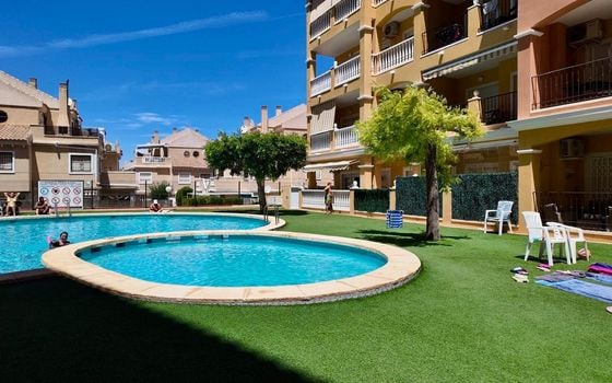 Penthouse de 2 chambres à Torrevieja - JJ144139 - Photo - 1