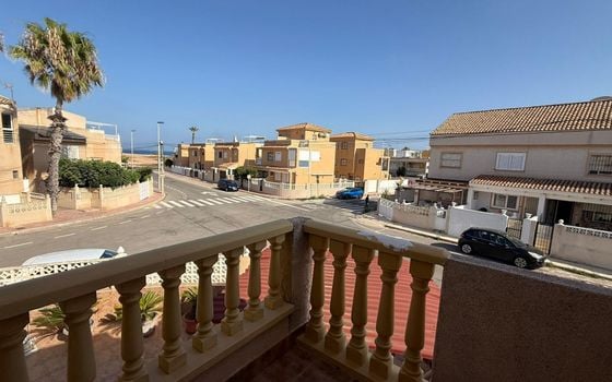 Duplex de 3 chambres à Torrevieja - CT145870 - Photo - Small - 17
