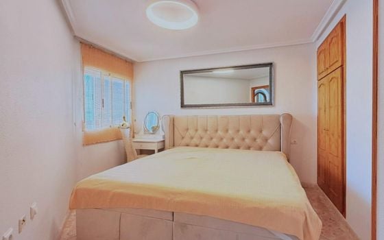 2 Schlafzimmer Appartement in Torrevieja - SV146114 - Foto - Small - 7