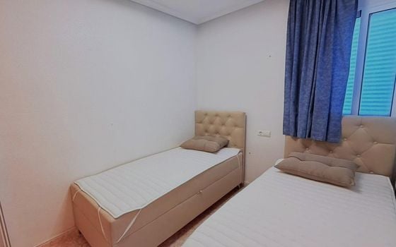 2 Schlafzimmer Appartement in Torrevieja - SV146114 - Foto - Small - 9