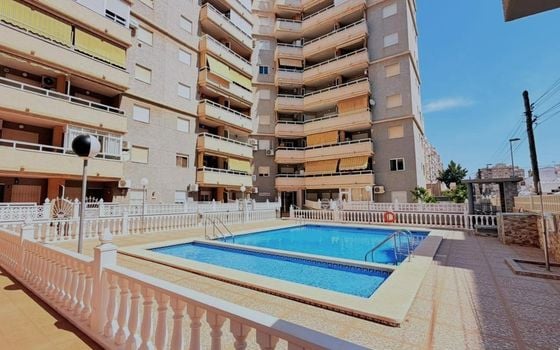 2 Schlafzimmer Appartement in Torrevieja - SV146114 - Foto - 2
