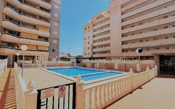 2 Schlafzimmer Appartement in Torrevieja - SV146114 - Foto - 1