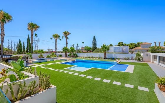 8 bedroom Villa in Los Montesinos - CBB146194 - Photo - Small - 38