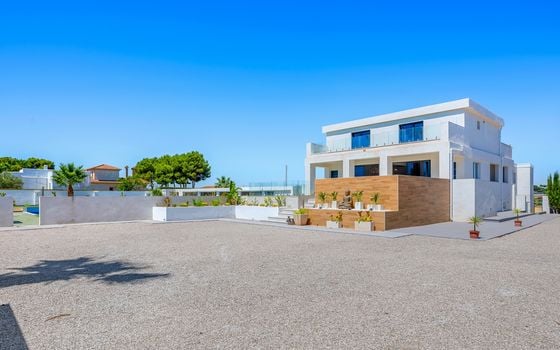 8 bedroom Villa in Los Montesinos - CBB146194 - Photo - Small - 47