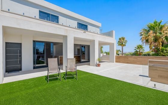 8 bedroom Villa in Los Montesinos - CBB146194 - Photo - 4