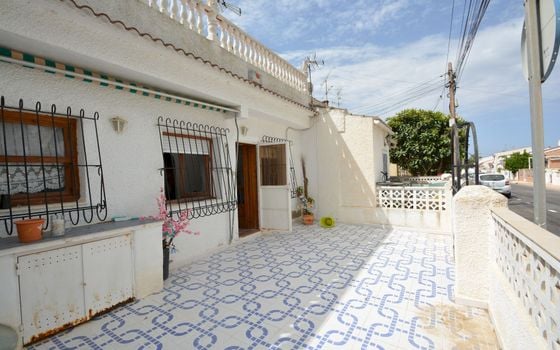 4 bedroom Townhouse in Torrevieja - LCP146859 - Photo - 2