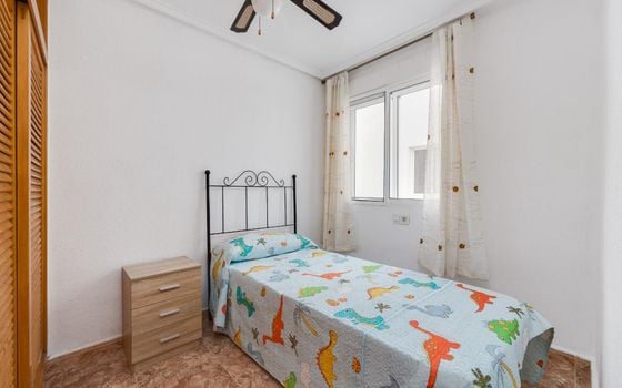 2 bedroom Apartment in Torrevieja - CYM146968 - Photo - Small - 13