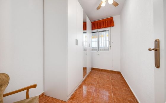 3 bedroom Penthouse in Torrevieja - CYM146971 - Photo - Small - 12