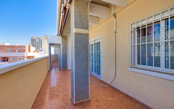 3 bedroom Penthouse in Torrevieja - CYM146971 - Photo - Small - 21