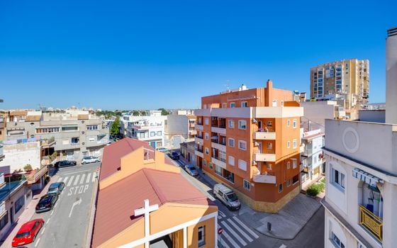 3 bedroom Penthouse in Torrevieja - CYM146971 - Photo - Small - 32
