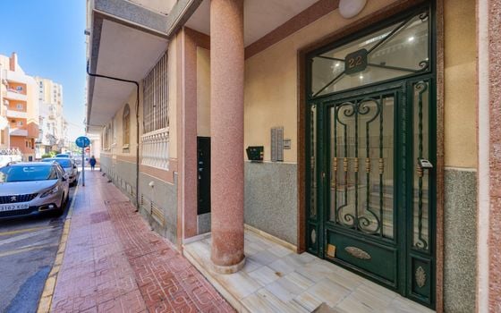 3 bedroom Penthouse in Torrevieja - CYM146971 - Photo - Small - 30