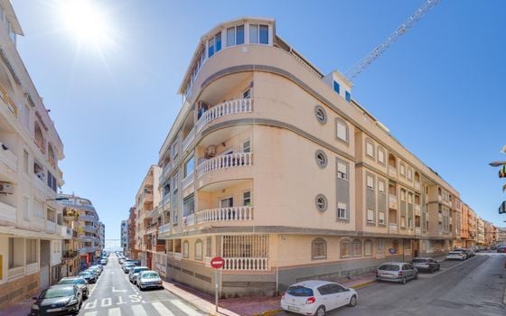 Penthouse de 3 chambres à Torrevieja - CYM146971 - Photo - 1