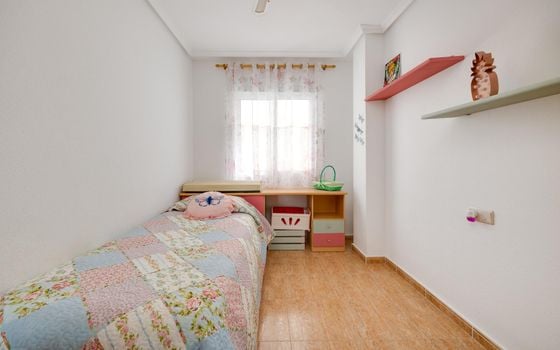 2 bedroom Apartment in Torrevieja - CYM146973 - Photo - Small - 15