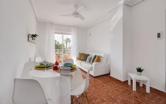 Apartament w Torrevieja, 2 sypialnie - CYM146977 - Zdjęcie - 4