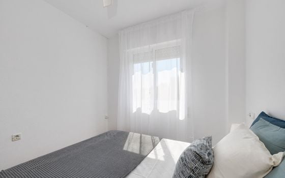 2 bedroom Apartment in Torrevieja - CYM146977 - Photo - Small - 13