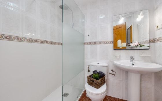 2 bedroom Apartment in Torrevieja - CYM146977 - Photo - Small - 18