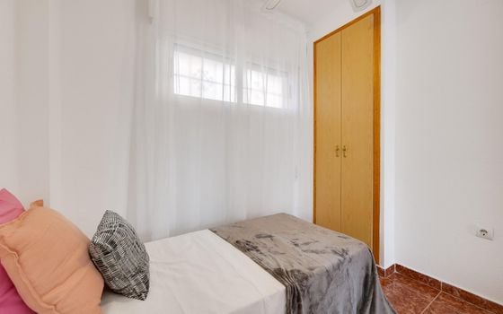 2 bedroom Apartment in Torrevieja - CYM146977 - Photo - Small - 15