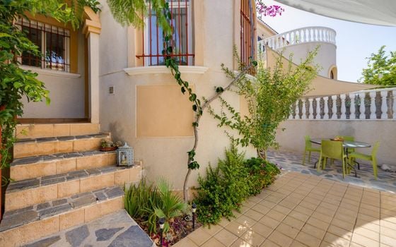 Villa de 2 chambres à Torrevieja - CYM146982 - Photo - 4