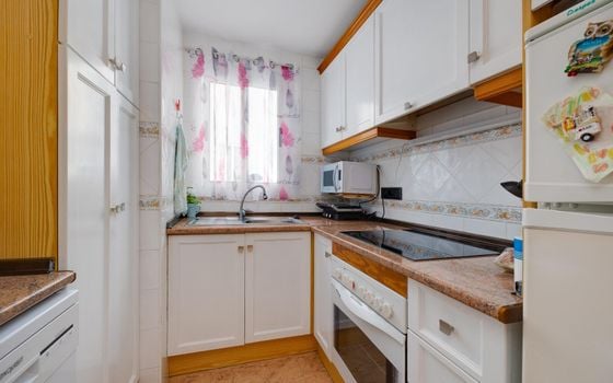 Apartament w Torrevieja, 2 sypialnie - CYM146983 - Zdjęcie - 5
