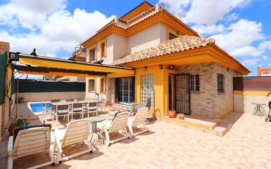 3 bedroom Villa in Los Montesinos - VRE147102 - Photo - 1