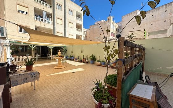 Apartamento de 2 habitaciones en Torrevieja - RCJ147373 - Foto - 1