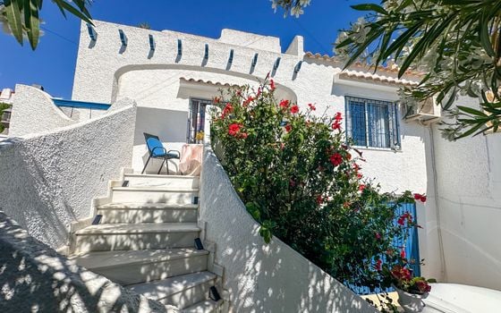 2 bedroom Townhouse in Torrevieja - RCJ147389 - Photo - 1