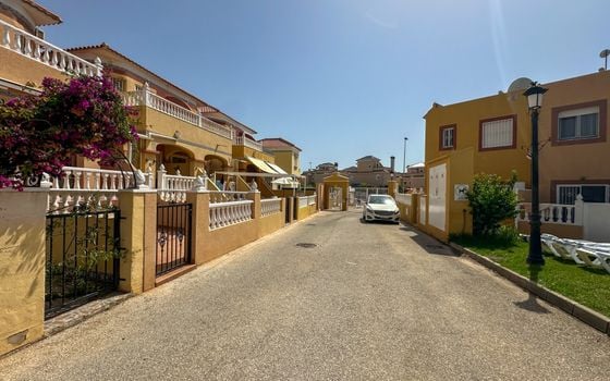 2 bedroom Townhouse in Orihuela Costa - RCJ147399 - Photo - Small - 32