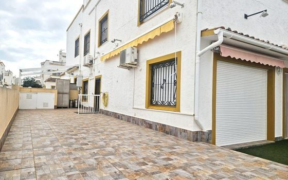 6 bedroom Townhouse in Orihuela Costa - CT148364 - Photo - 1
