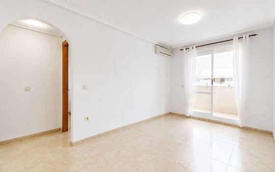 Ático de 2 habitaciones en Torrevieja - JLM155134 - Foto - 2