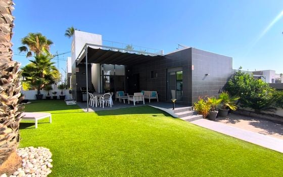 2 bedroom Villa in Algorfa - PR148783 - Photo - 1