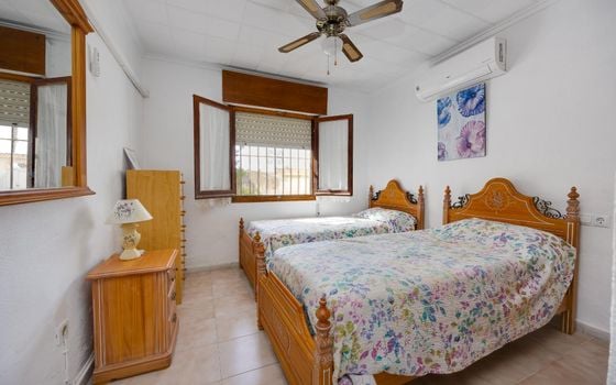 Vilă cu 4 dormitoare în Torrevieja - CYM149530 - Imagini - Small - 21