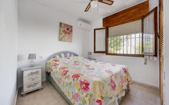 Vilă cu 4 dormitoare în Torrevieja - CYM149530 - Imagini - Small - 17