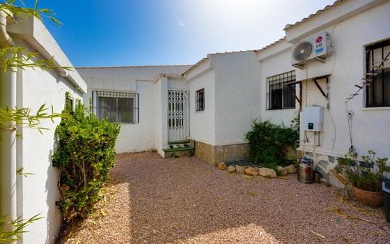 Vilă cu 4 dormitoare în Torrevieja - CYM149530 - Imagini - Small - 32